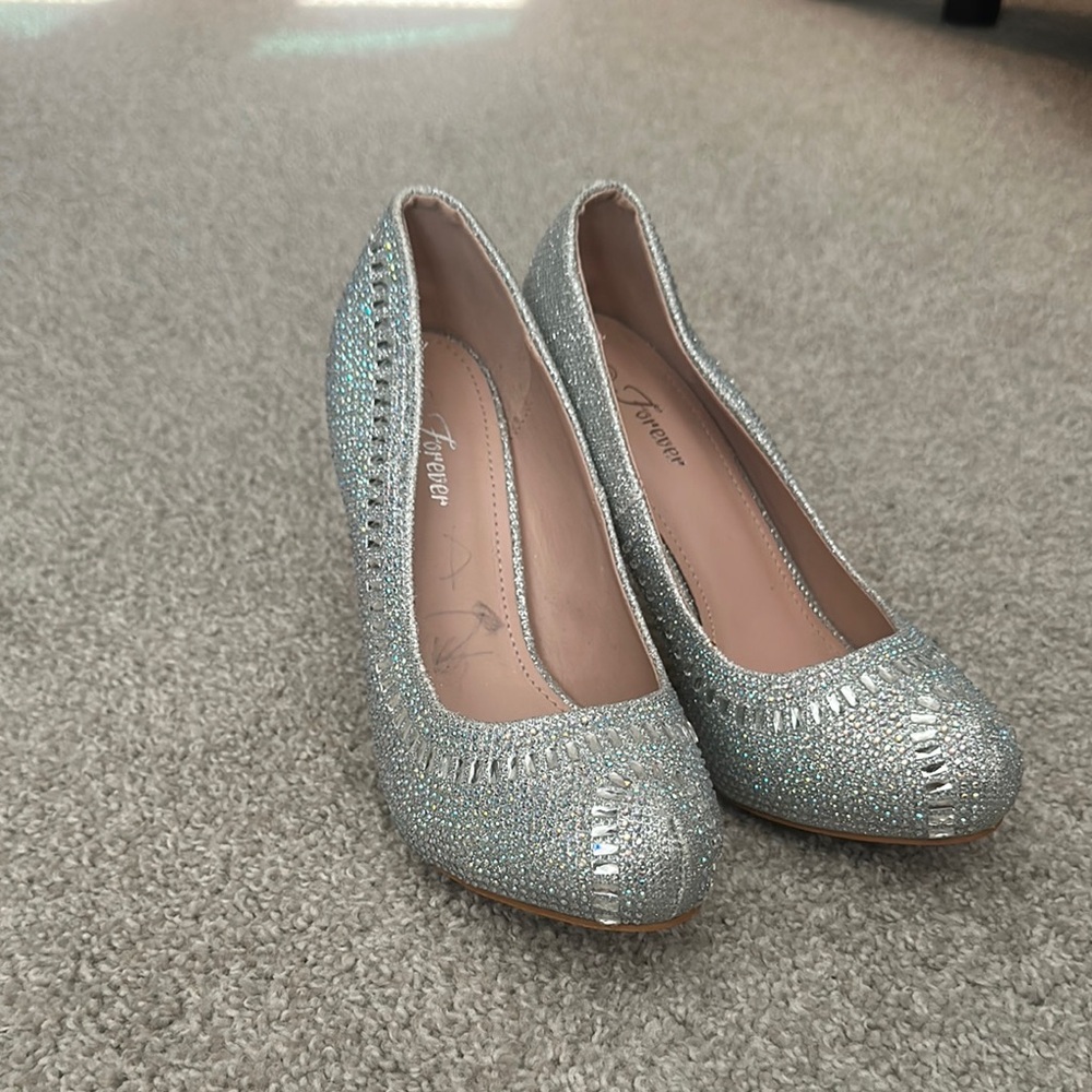 Forever 21 Silver Heels with Elegant Design